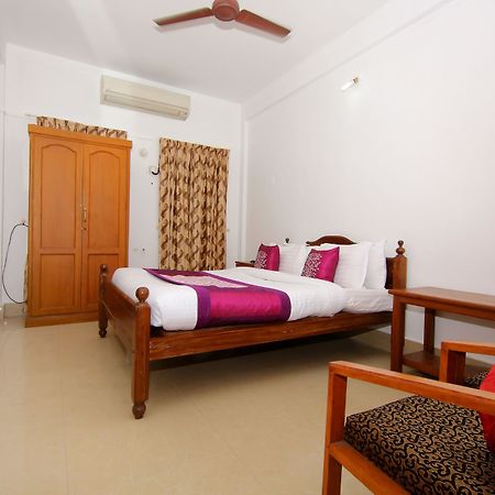 Oyo 6712 Hotel Malabar House Kochi ภายนอก รูปภาพ